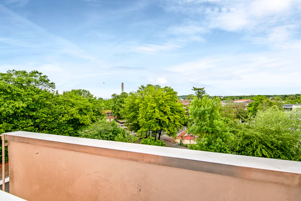 Zentrale Wohnlage an begrünter und ruhiger Lage 9