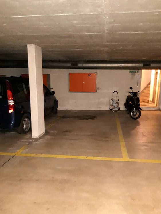 Einstellplatz per sofort oder nach Vereinbarung verfügbar 3