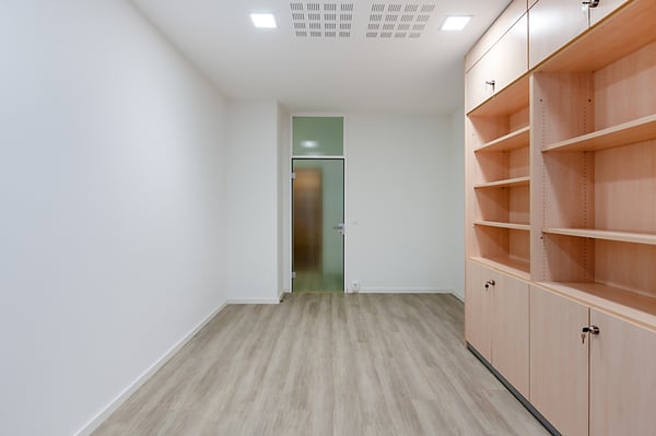 Bureaux lumineux au centre de Genève ! 8