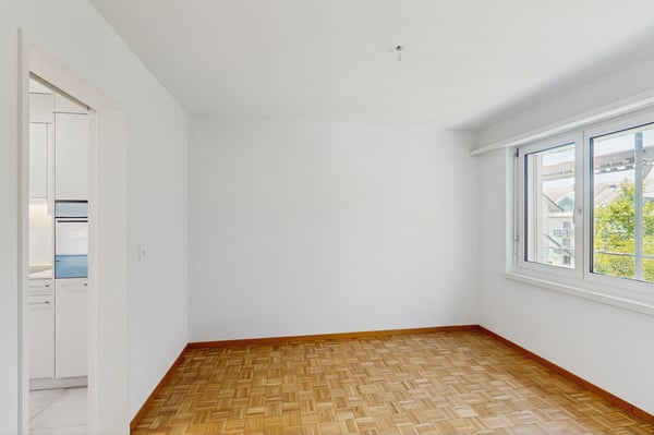 Modern wohnen in Schwerzenbach frisch saniert & bestens angebunden! 5