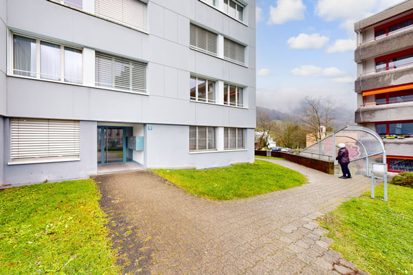 Grosszügig - zentral - Ihr neues Zuhause! 2
