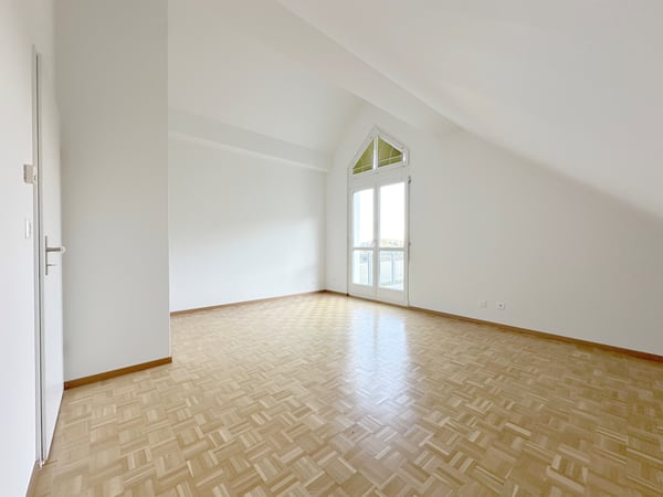 Einmalige Weitsicht, direkt am Waldrand! 7