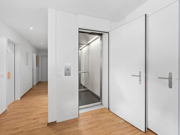 Grosszügig Leben an gehobener Lage mit Blick auf das zentralschweizer Meer 4