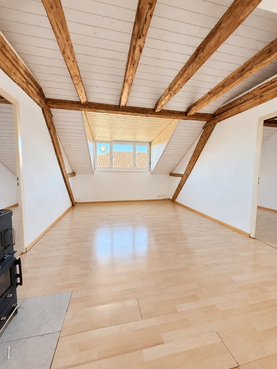 Charmante Dachgeschosswohnung an der Maihofstrasse 2