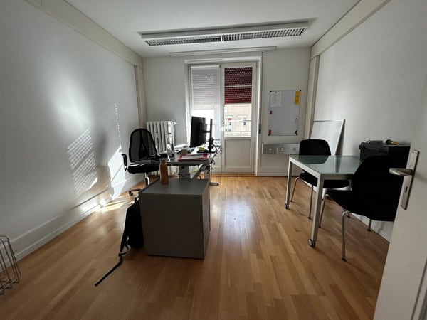 Moderne 1-Zimmer-Büroräume in zentraler Berner Lage 12