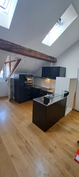 Charmante Dachwohnung im Herzen von Bern 8