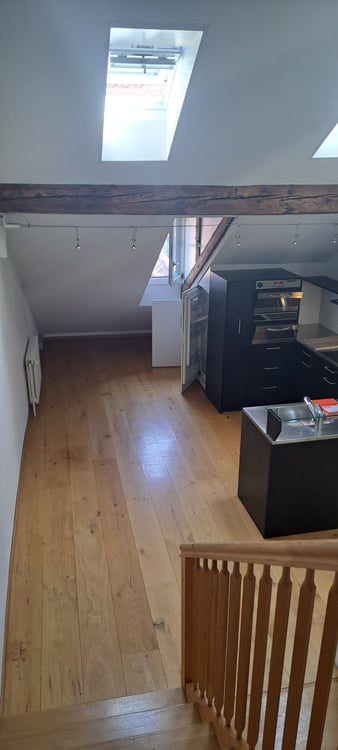 Charmante Dachwohnung im Herzen von Bern 9