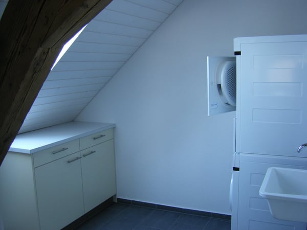 Charmante 4.5-Zimmer-Dachwohnung mit Balkon in Radelfingen 6