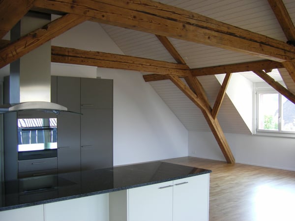 Charmante 4.5-Zimmer-Dachwohnung mit Balkon in Radelfingen 5