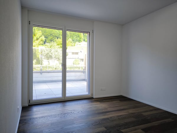 Moderne 4.5-Zimmer-Neubau-Attikawohnung mit Terrasse in Toffen 8