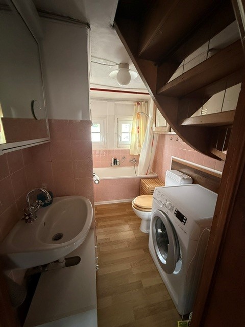 Charmante teilmöblierte 2-Zimmer-Maisonettewohnung in Kallnach 3