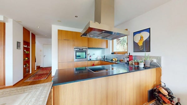 Schöne 4.5 Zimmer Maisonette-Wohnung an zentraler Lage 3
