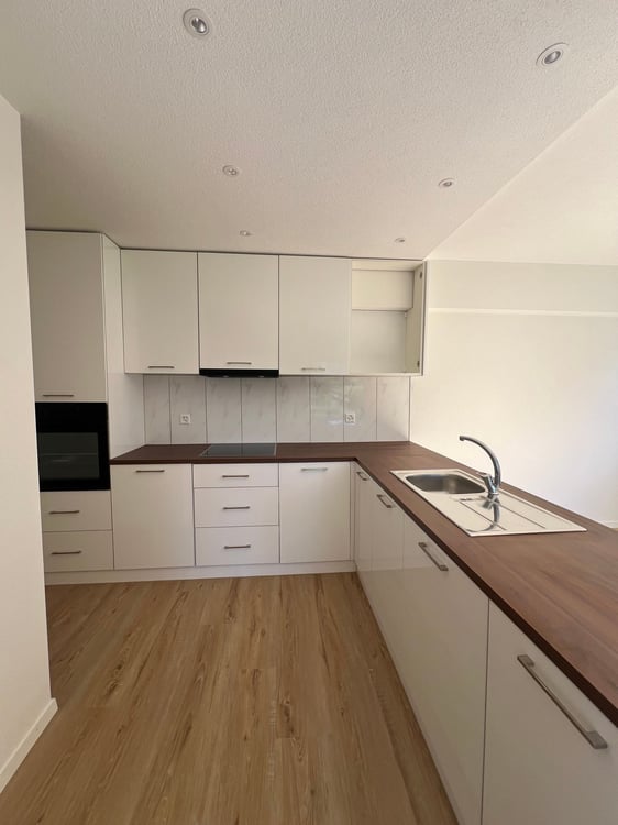 Neue 1.5-Zimmer-Wohnung mit schöner Aussicht in Wolhusen 2