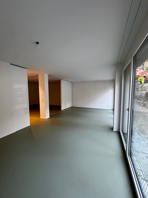 Moderne brandneue Loftwohnung mit Gartensitzplatz an der Bernstrasse (Nr.2) 2