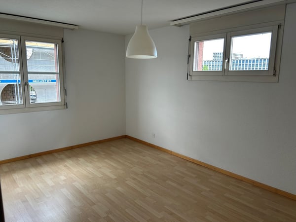 Helle 4.5-Zimmer-Wohnung mit Balkon in Luzern-Reussbühl (10022) 8