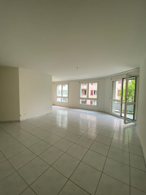 Grosszügige 3.5-Zimmerwohnung mit Balkon in Luzern 11