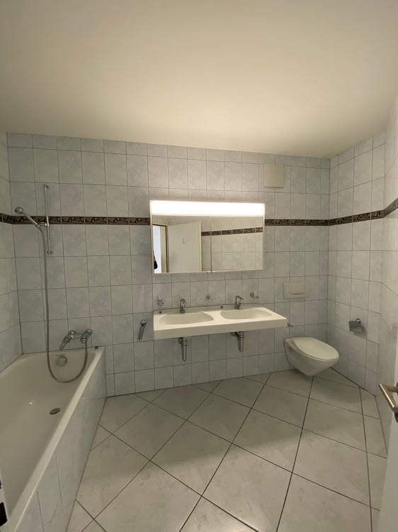 Grosszügige 3.5-Zimmerwohnung mit Balkon in Luzern 14
