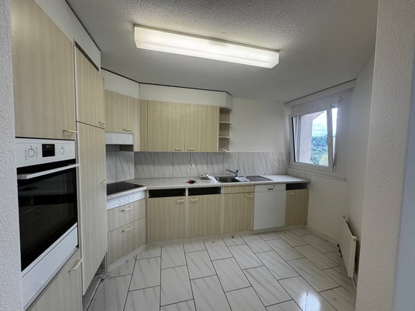 Gemütliche 2.5-Zimmer-Wohnung mit Balkon in ruhiger Lage – Luzern 3