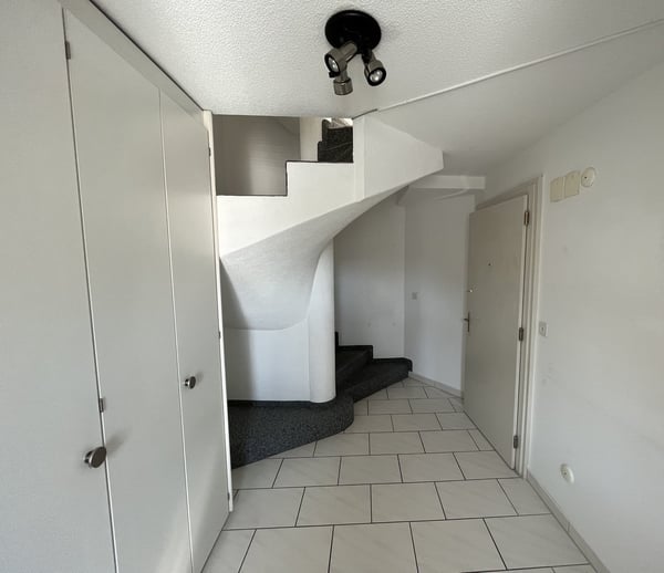 Charmante 2.5-Zimmer-Maisonette-Wohnung mit Dachterrasse im Herz von Luzern 4