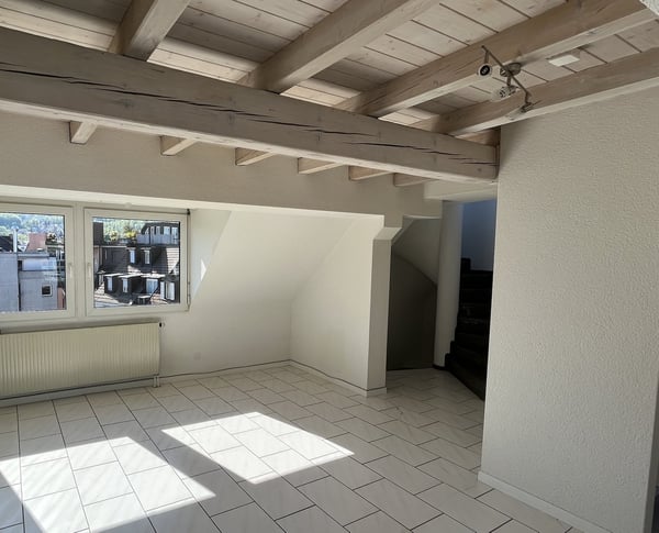 Charmante 2.5-Zimmer-Maisonette-Wohnung mit Dachterrasse im Herz von Luzern 6