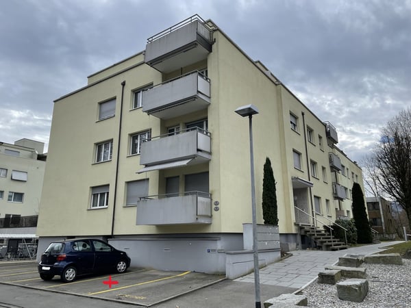 Aussenparkplatz zu vermieten 2