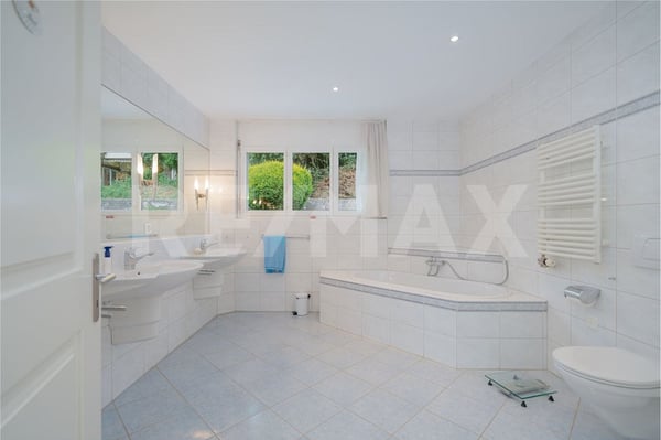 Repräsentativ | grosszügig | zeitlos - Villa im Landhausstil mit Gartenparadies in Biberist SO 9