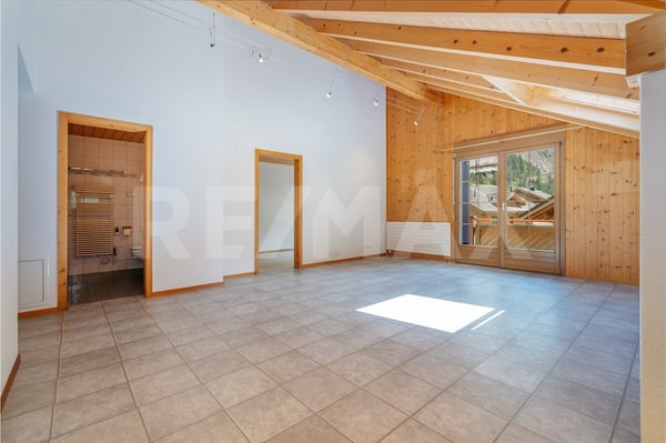3.5-Zimmer-Dachwohnung mit Balkon und Carport in Lauterbrunnen 5