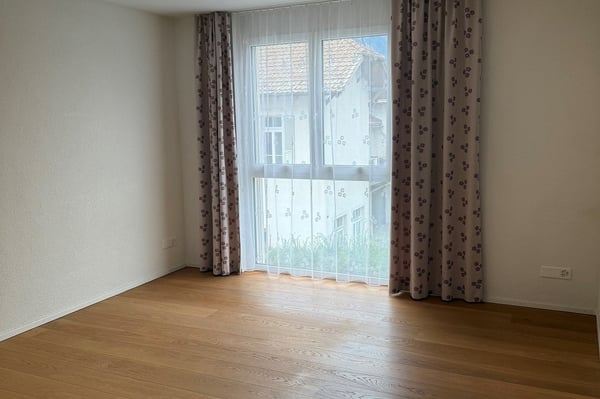 Ein Zuhause zum Wohlfühlen Modernes Wohnen in Interlaken 4