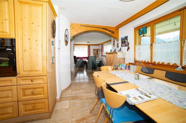 Zweifamilienhaus mit traumhafter Aussicht in Schmitten (Albula) 3