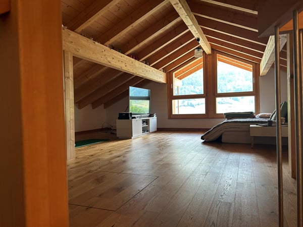 Moderne 4.5 Zimmer - Wohnung mit Blick auf die Kandertaler Bergwelt 5