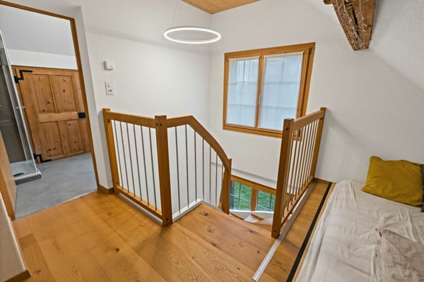 Grosszügige, sanierte Liegenschaft mit zwei Wohneinheiten, Studio & PV-Anlage 5