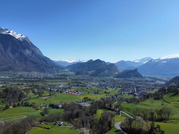 Grundstück mit verschiedenen Nutzungsmöglichkeiten 6