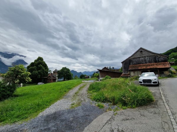 Grundstück mit verschiedenen Nutzungsmöglichkeiten 3