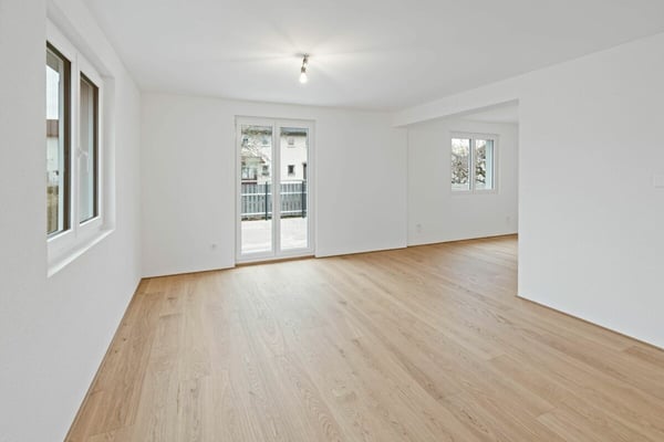 Doppeleinfamilienhaus an ruhiger, sonniger Lage in Widnau - komplett kernsaniert 2