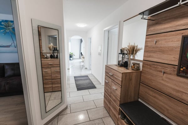 renovierte 4.5 Zimmer Wohnung an zentraler Wohnlage 2