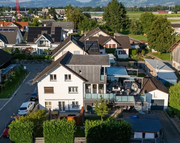 Grosszügiges 8-Zimmer-Einfamilienhaus mit Einliegerwohnung, Garten und grosser Terrasse 14