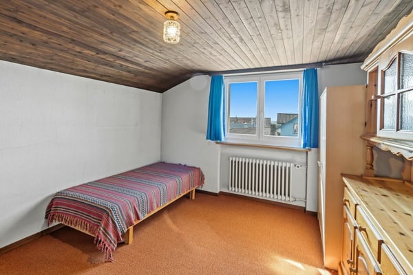 Grosszügiges Einfamilienhaus mit viel Potenzial an sonniger Lage in Rebstein 12