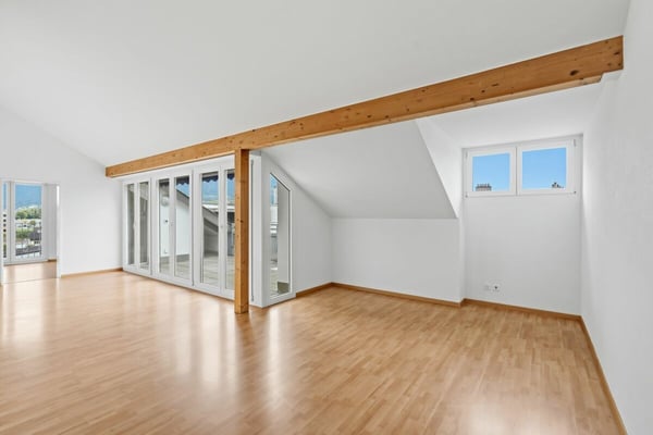 helle 3,5-Zimmer-Dachwohnung mit Terrasse & Weitblick 3