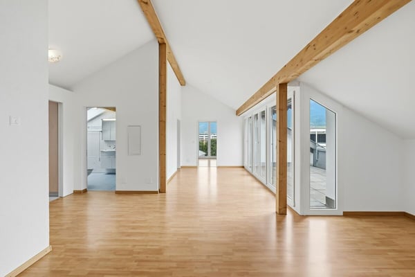 helle 3,5-Zimmer-Dachwohnung mit Terrasse & Weitblick 1
