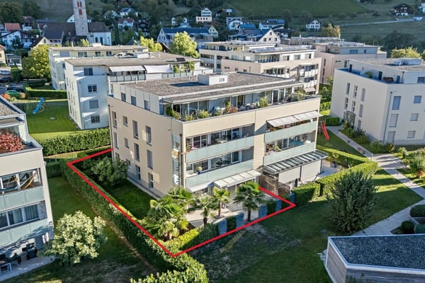wunderschöne 3.5 Zimmer Gartenwohnung mit Wintergarten 17