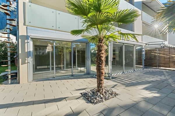 wunderschöne 4.5 Zimmer Gartenwohnung mit Wintergarten