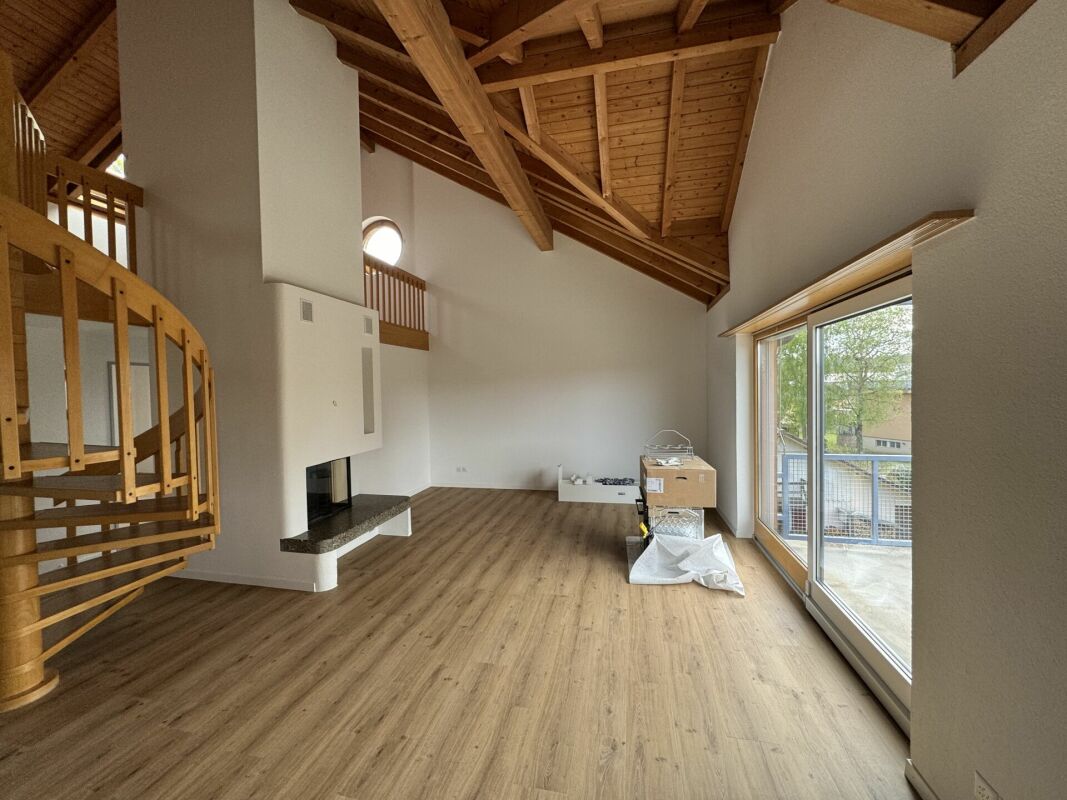 Bild Grosszügige 4.5 Zi.- Maisonettewohnung, ca. 200m2