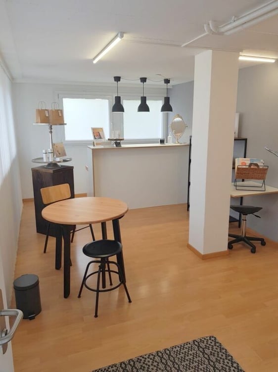 Gewerberaum mit Küche und Dusche 4