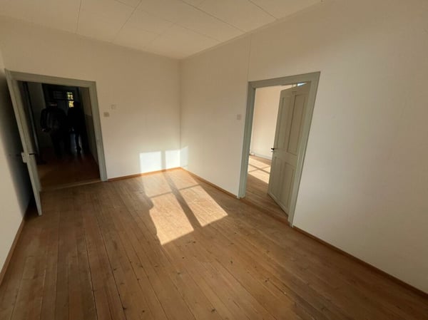 200m² als Gewerberäume oder 1-2 Wohnungen 4