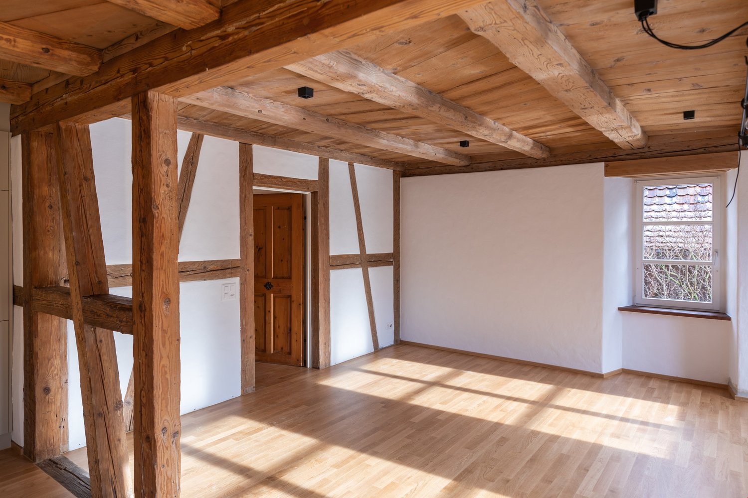 Bild 3.5-Zimmer-Wohnung 1. OG links