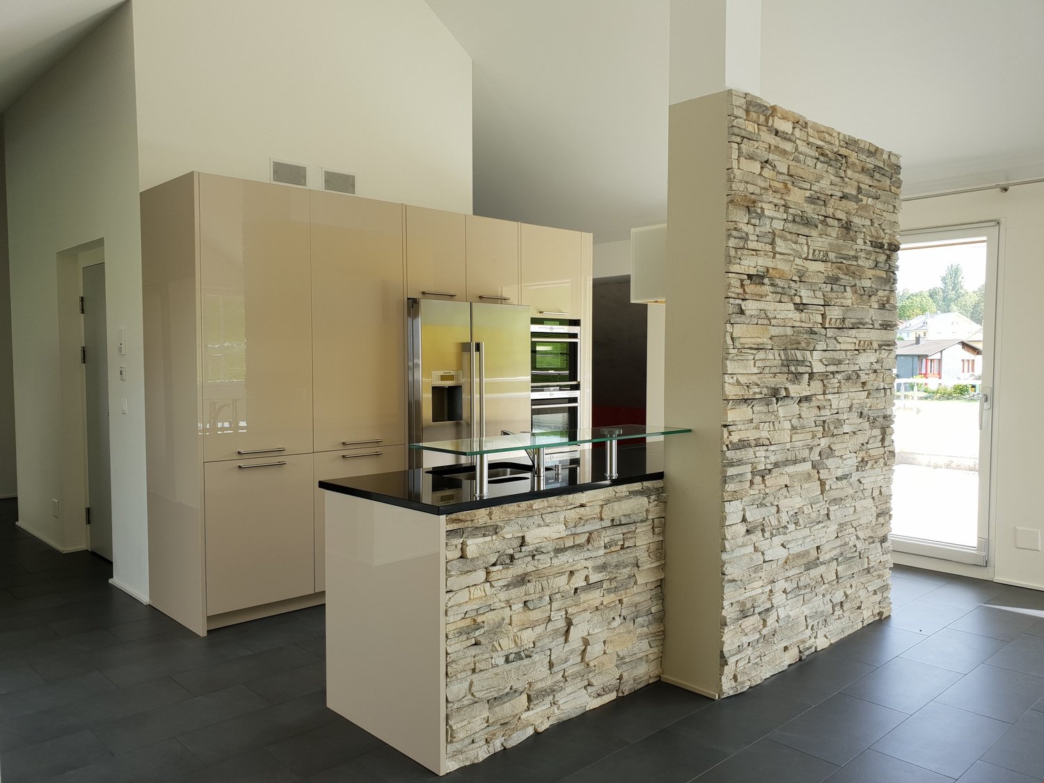 Bild Wohntraum auf 220m2 / 4.5 Zi-Attika-Wohnung mit grosser Terrasse