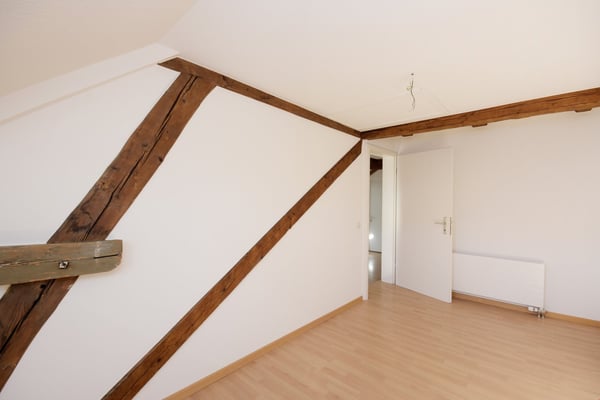 1.5 Zimmer-Dachwohnung 2. OG ohne Balkon 7