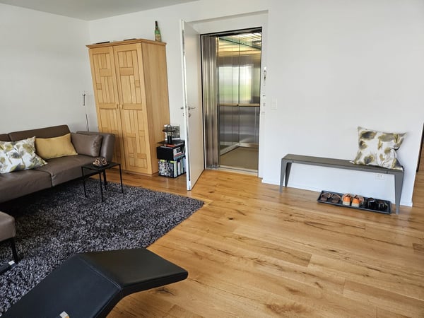 Moderne 1.5-Zimmer-Attikawohnung 18m2 mit Terrasse 93m2 und Balkon 4