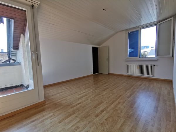 1,5 Zimmer-Wohnung im 2.OG (DG) mit Balkon 2