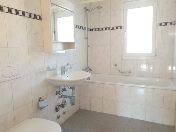 1,0 Zimmer-Wohnung im 2.OG mit Balkon 9